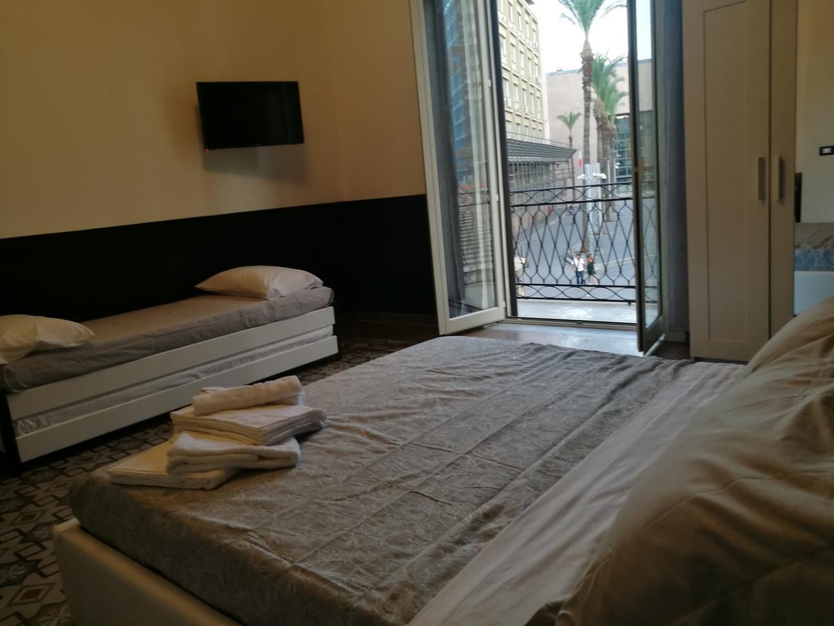 Bed and Breakfast Volturno 106 à Palerme Extérieur photo